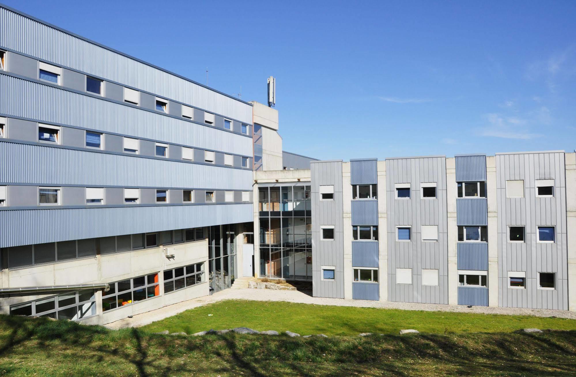 Residencia Universitaria Campus De Montilivi Girona Exterior photo